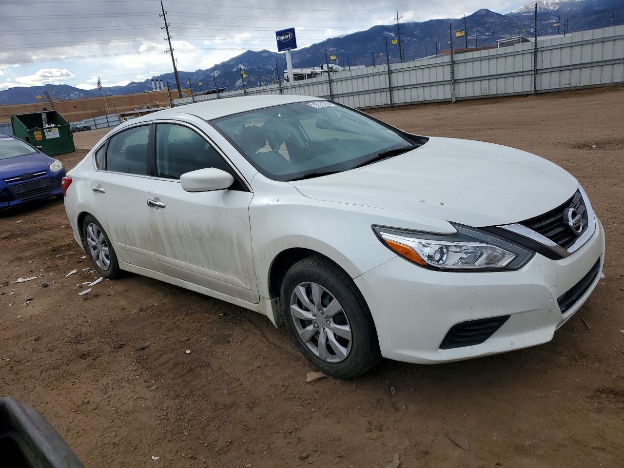 2016 Niss Altima 2.5 s