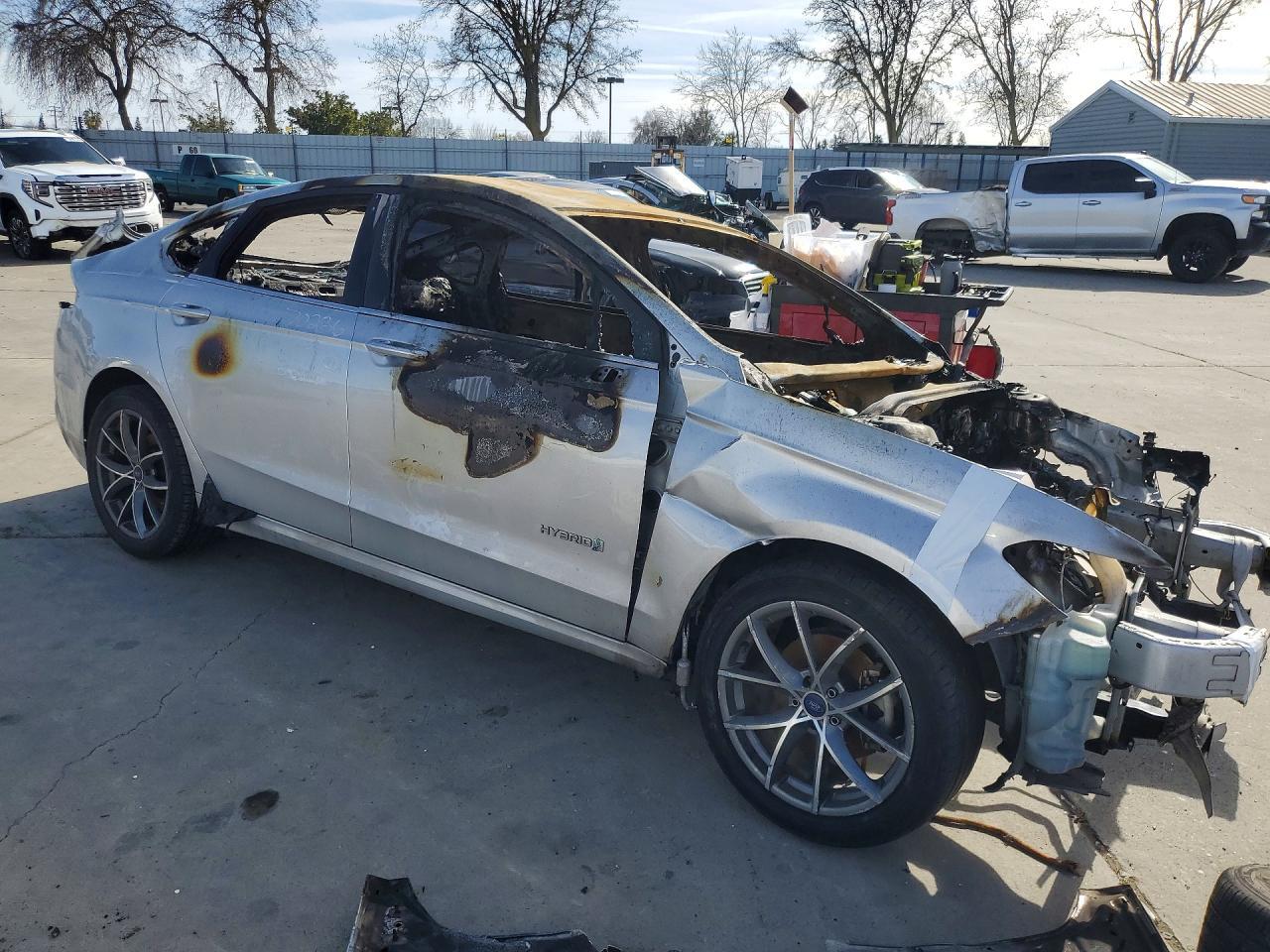 2017 Ford Fusion se Hybrid