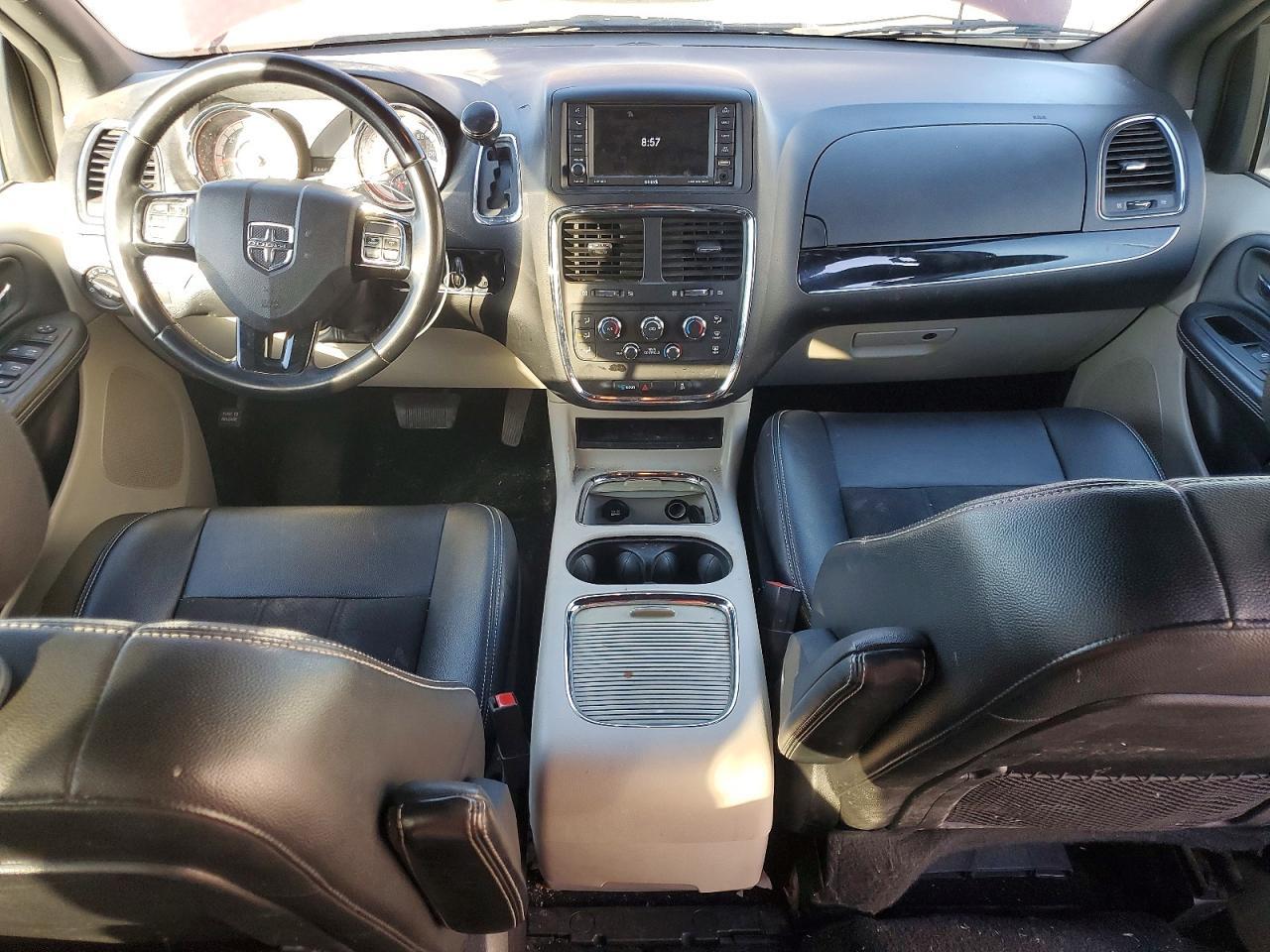 2020 Dodge Grand Caravan sxt
