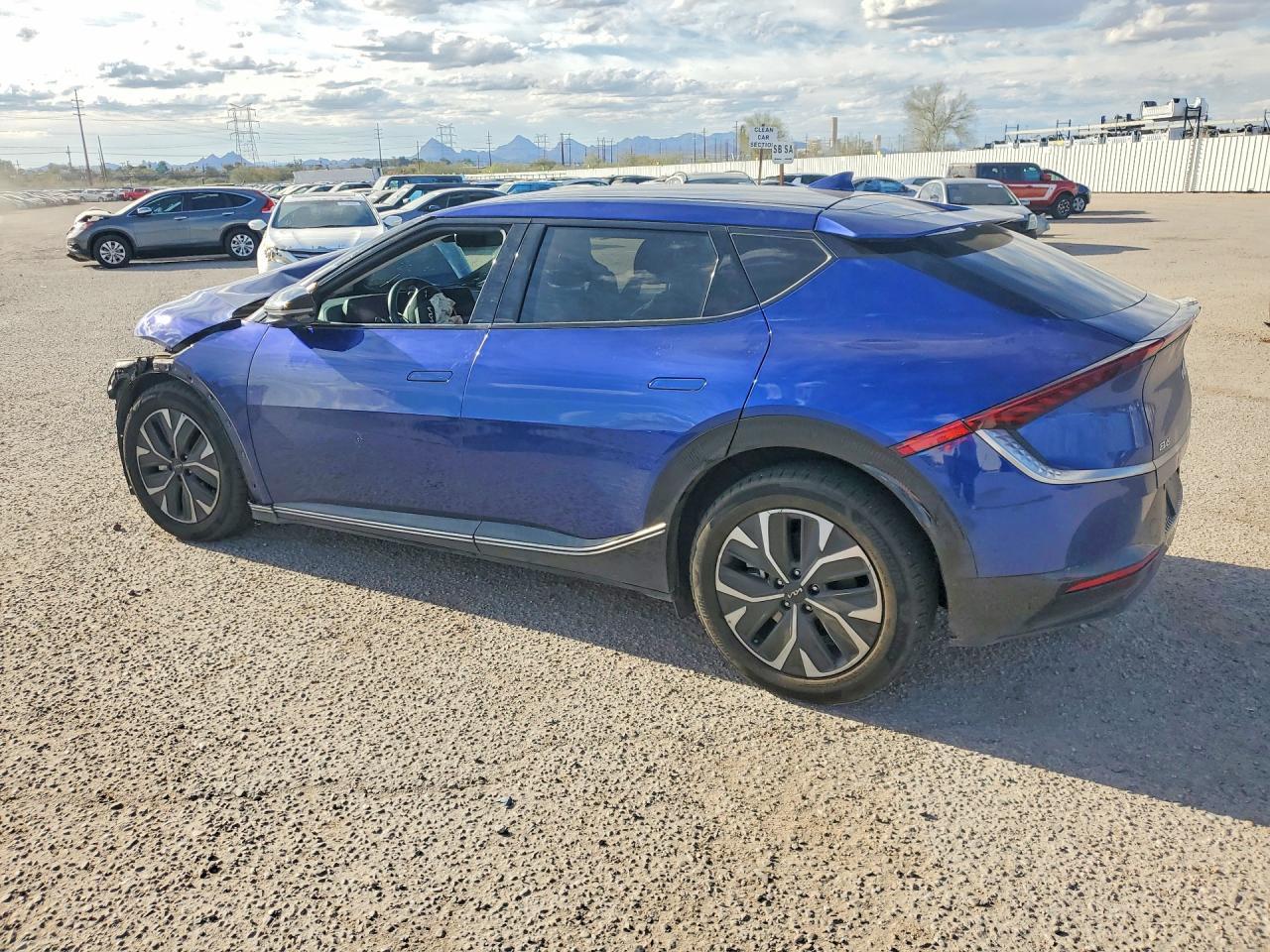 2023 KIA EV6 Light