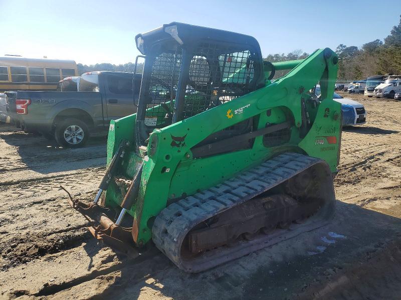 2021 Bobcat T740