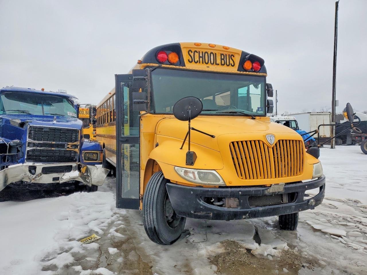 2009 Icrp 2009 IC Corporation CE Series School-School Bus