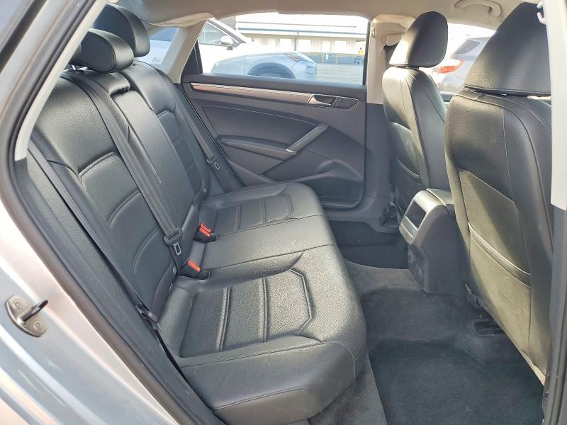 2017 Volkswagen Passat R-line