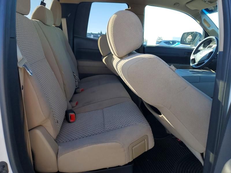 2013 Toyota Tundra Double cab SR5