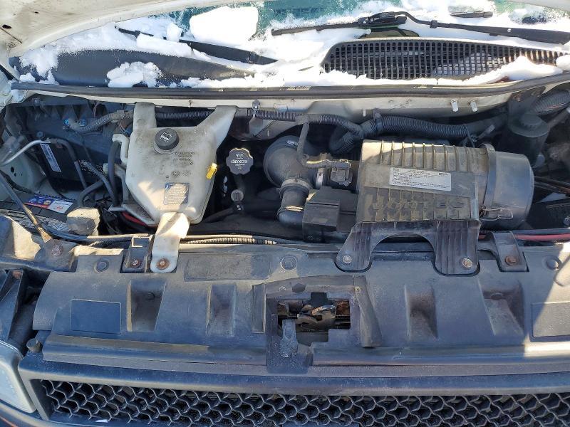 2018 Chevrolet Express BOX Truck