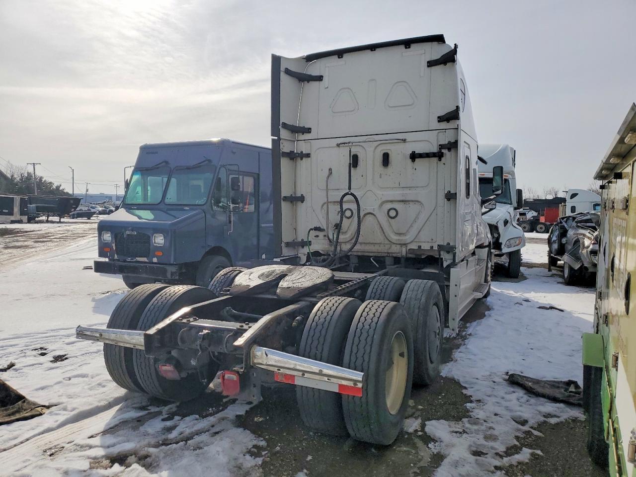 2020 Freightliner Cascadia 126 Semi Truck