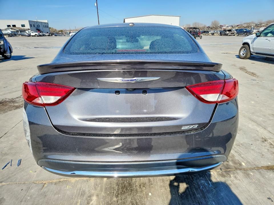 2016 Chrysler 200 Limited