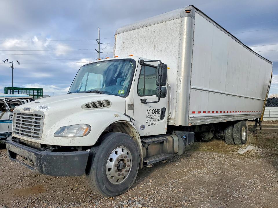 2019 Freightliner M2 106 MED-Semi Truck