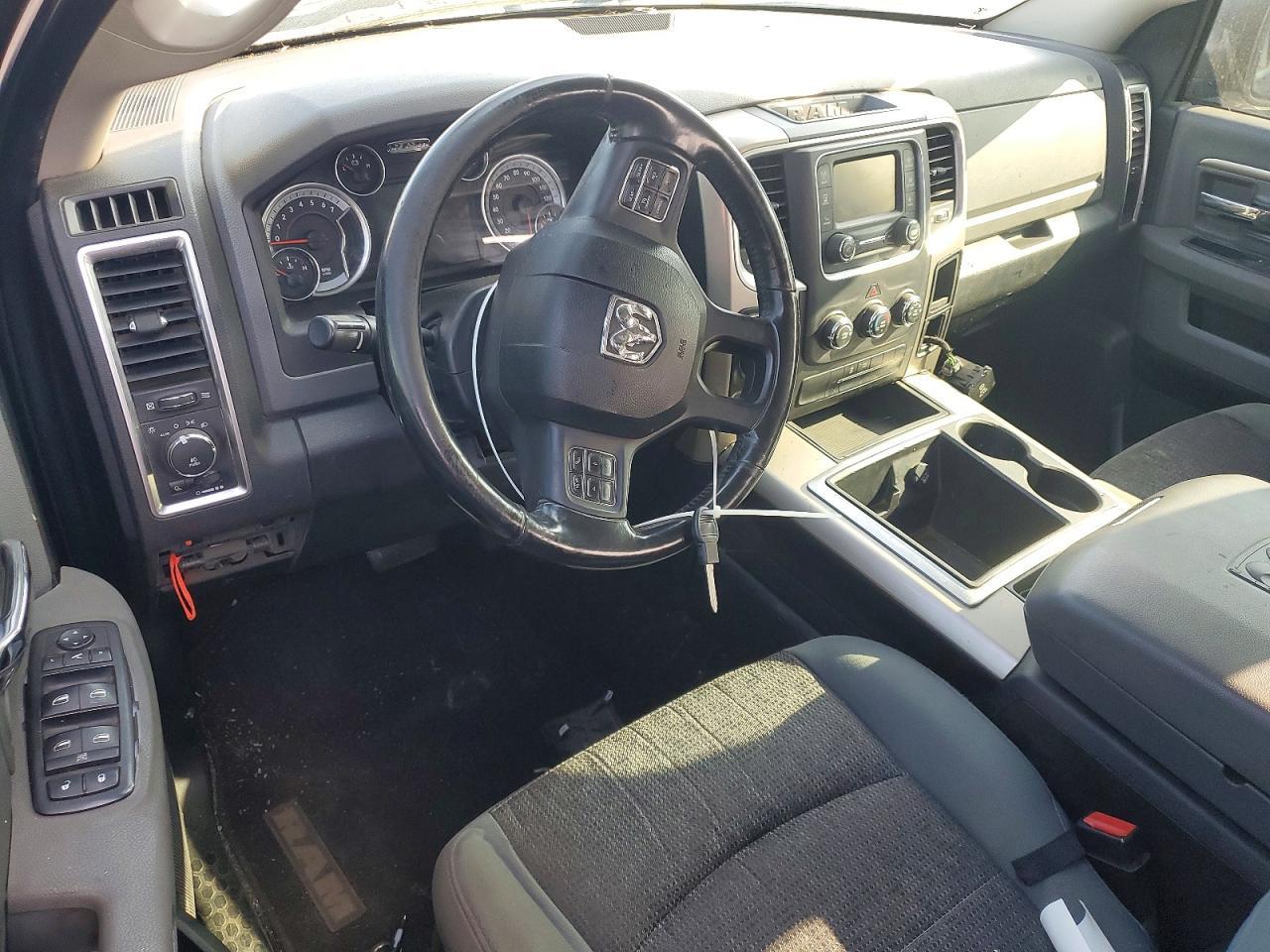 2014 Dodge RAM 1500 SLT