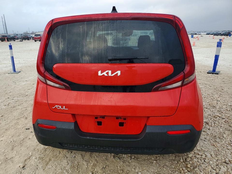 2022 KIA Soul lx