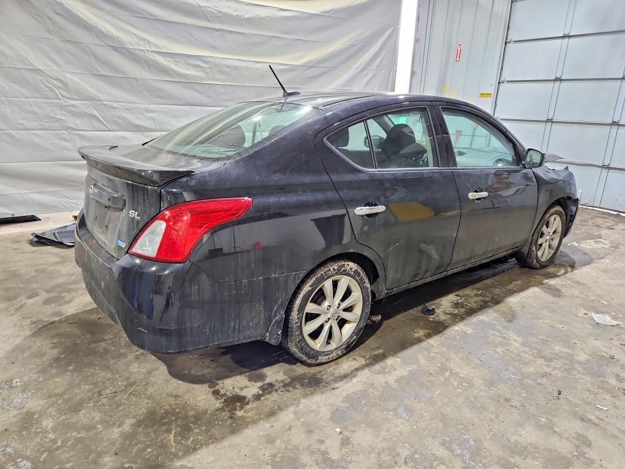 2016 Nissan Versa s