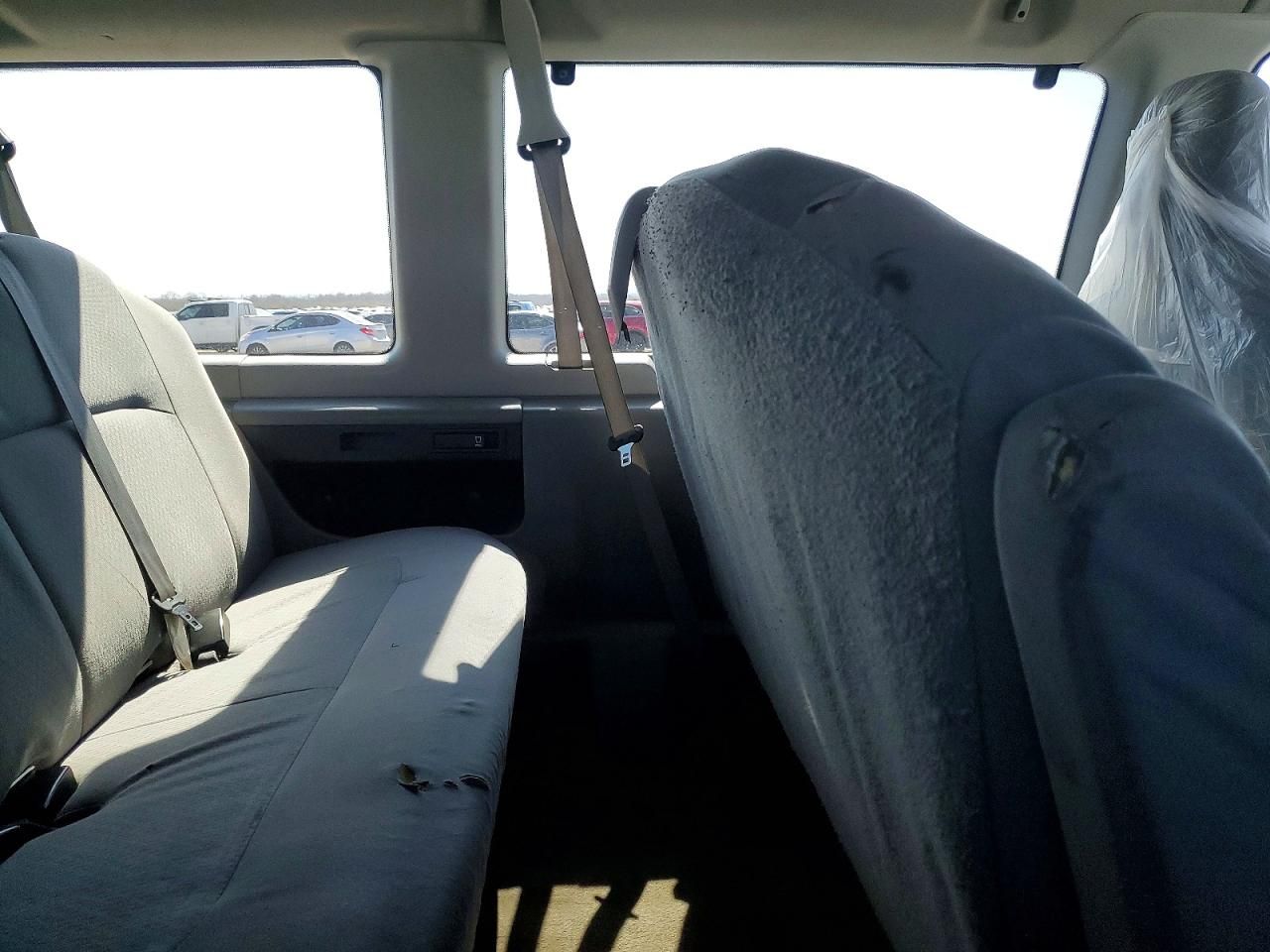 2011 Ford Econoline E350 Super Duty Wagon