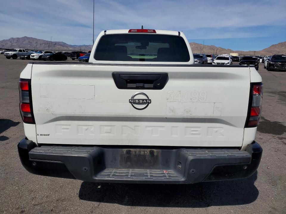 2022 Nissan Frontier S