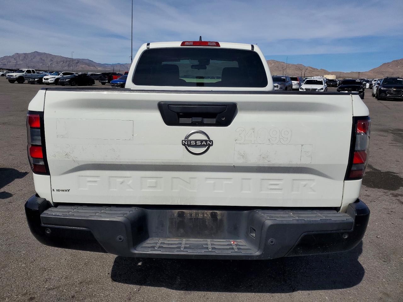 2022 Nissan Frontier S