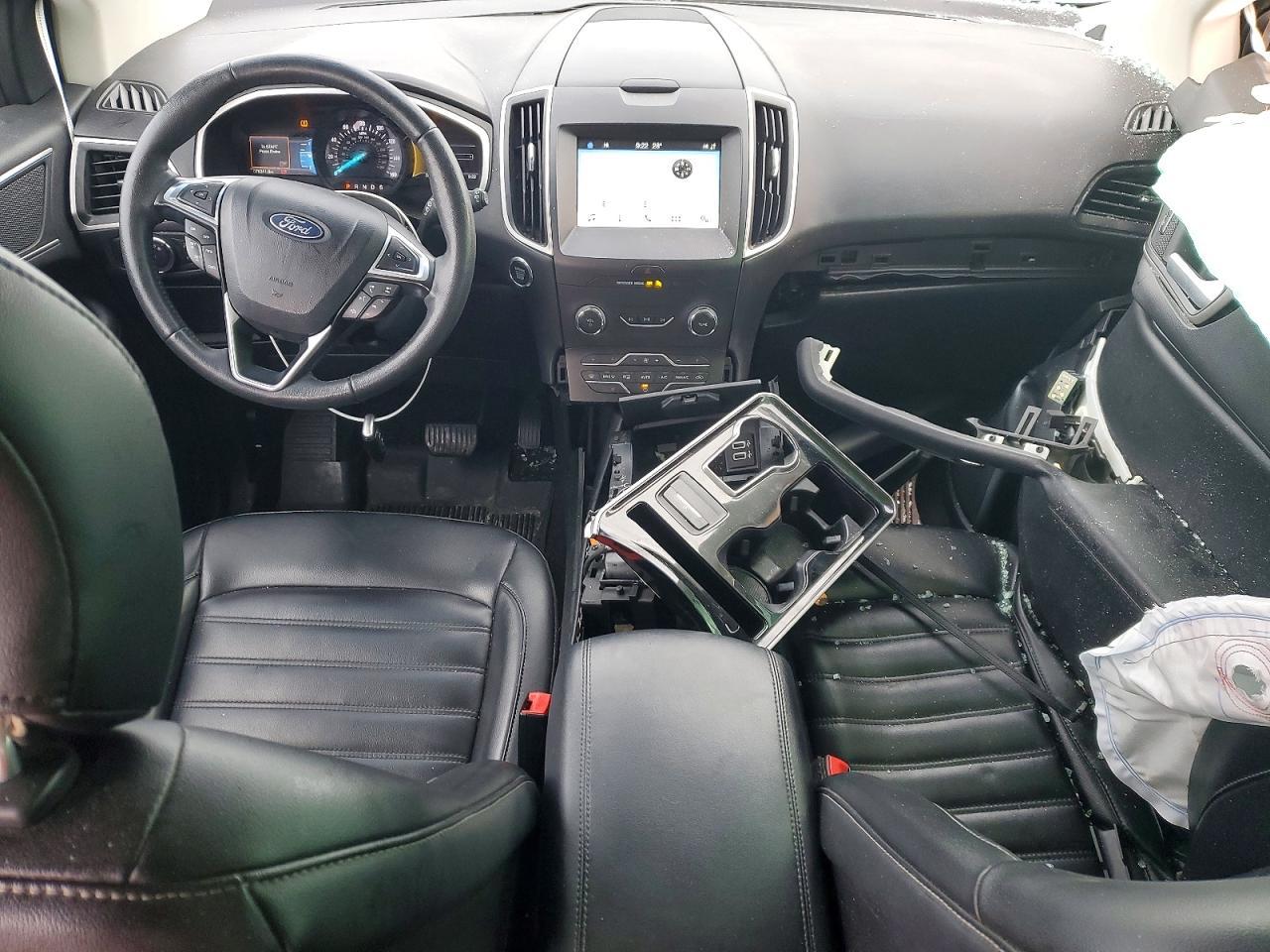 2019 Ford Edge sel