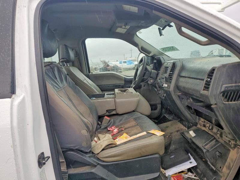 2017 Ford F350 Super Duty Utility / Service Truck