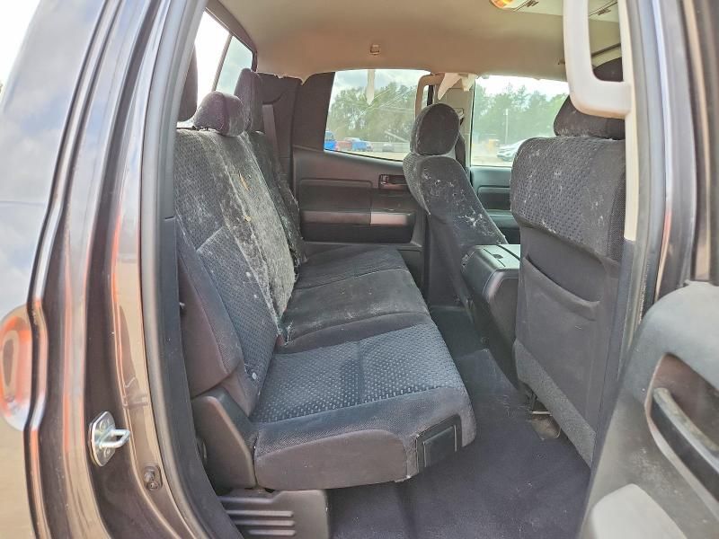 2011 Toyota Tundra Double cab SR5