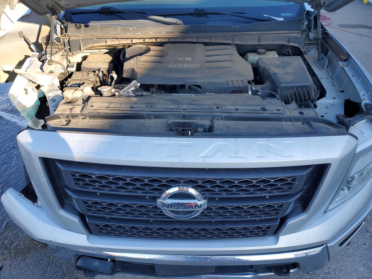 2020 Nissan Titan SV