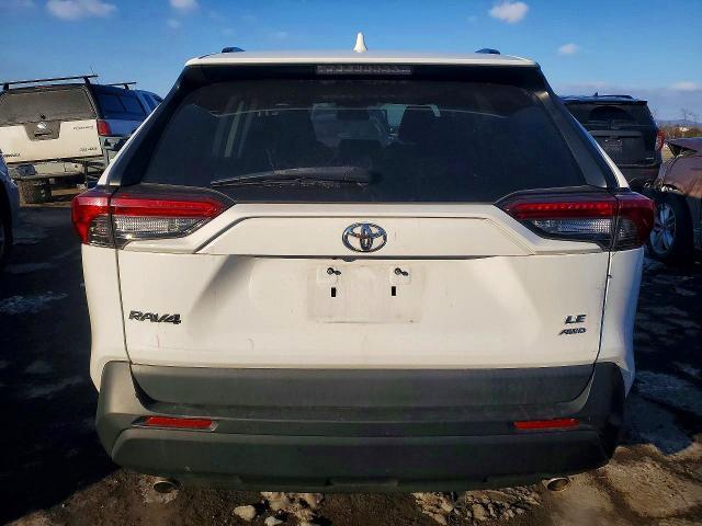 2020 Toyota Rav4 le
