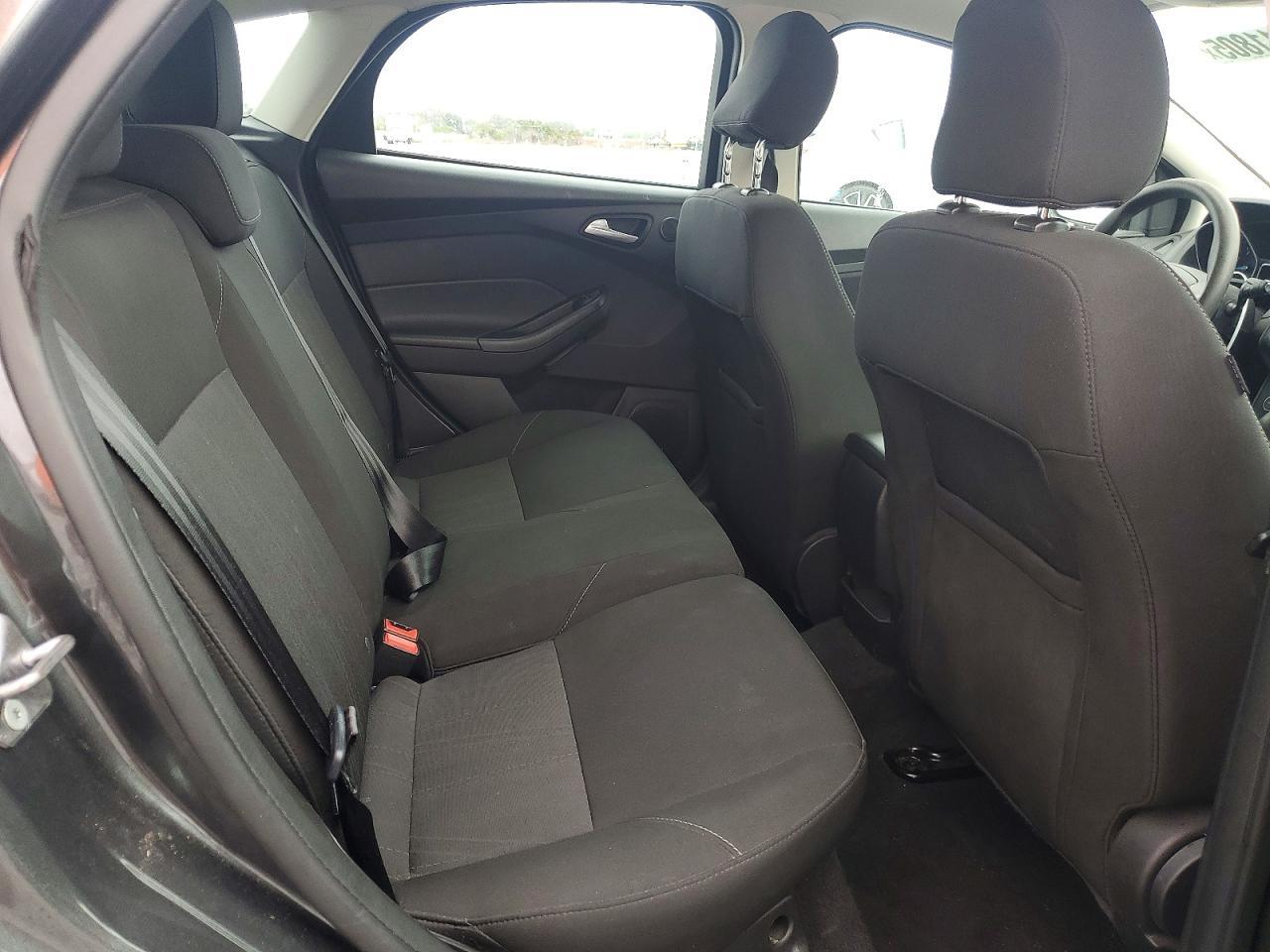 2017 Ford Focus sel