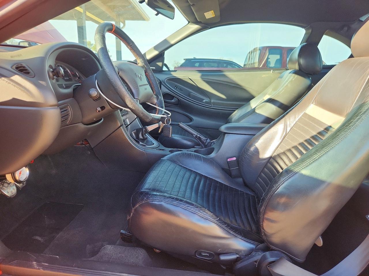 2004 Ford Mustang Mach i