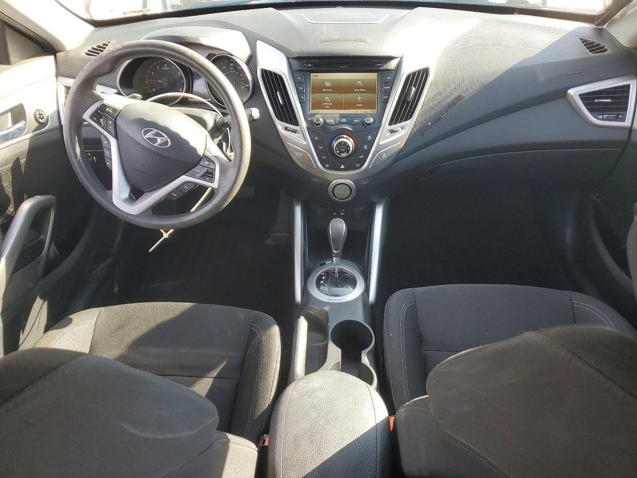 2016 Hyundai Veloster Base