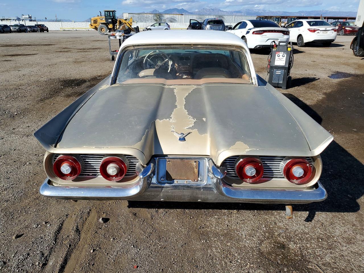 1959 Ford Thunderbird