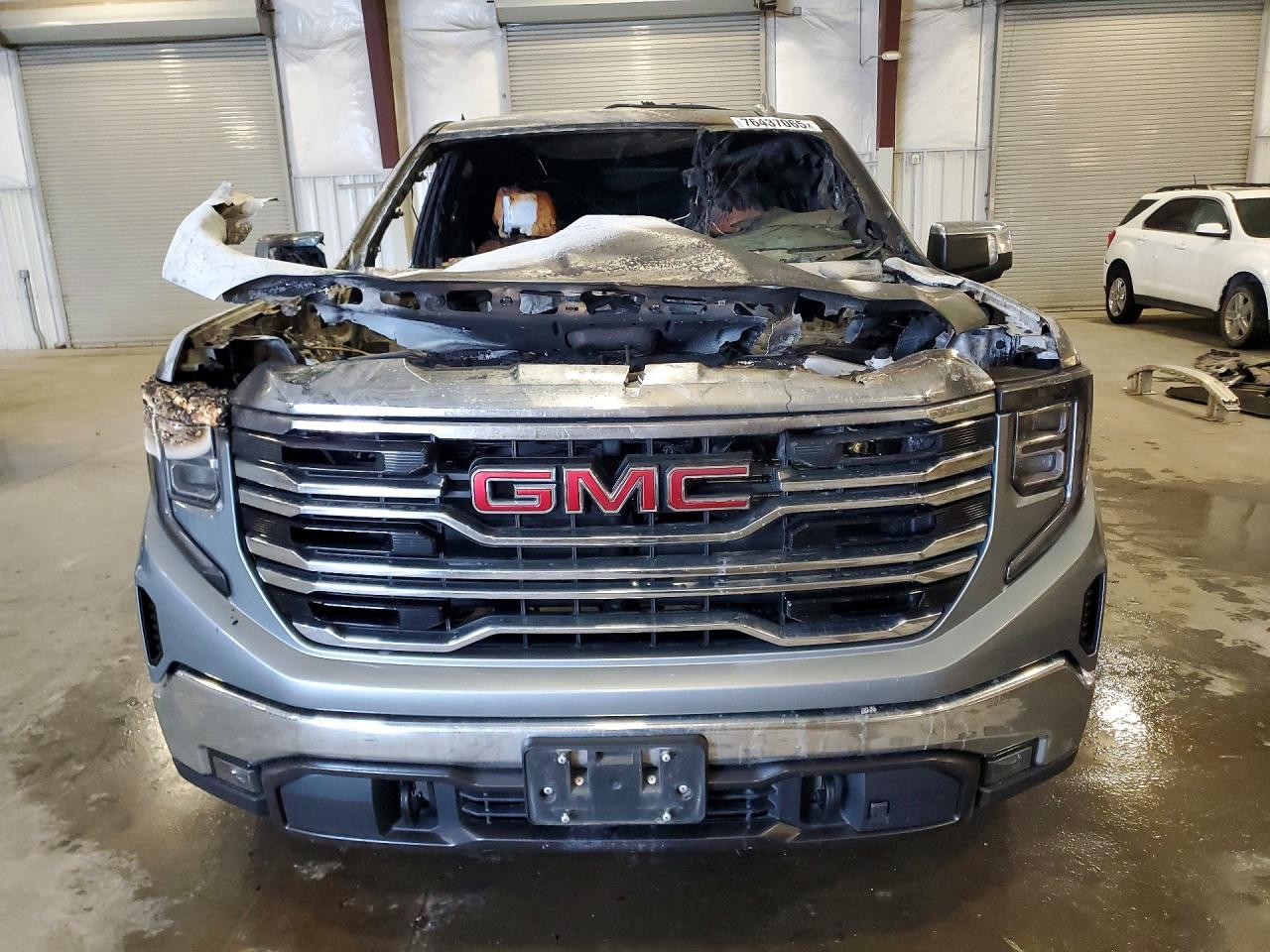 2023 GMC Sierra K1500 SLT
