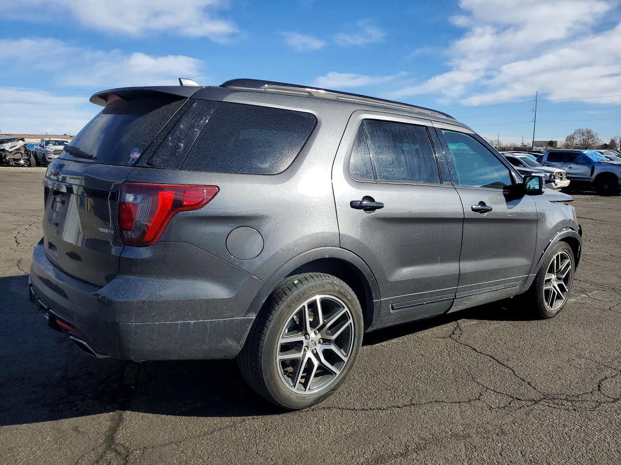 2016 Ford Explorer Sport