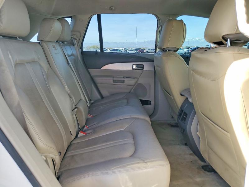 2013 Lincoln Townhouse MKX