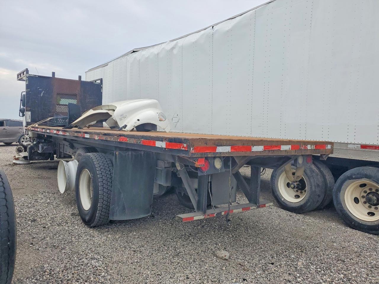 2021 Freigliner 2021 Freightliner Business Class M2 Flatbed Truck