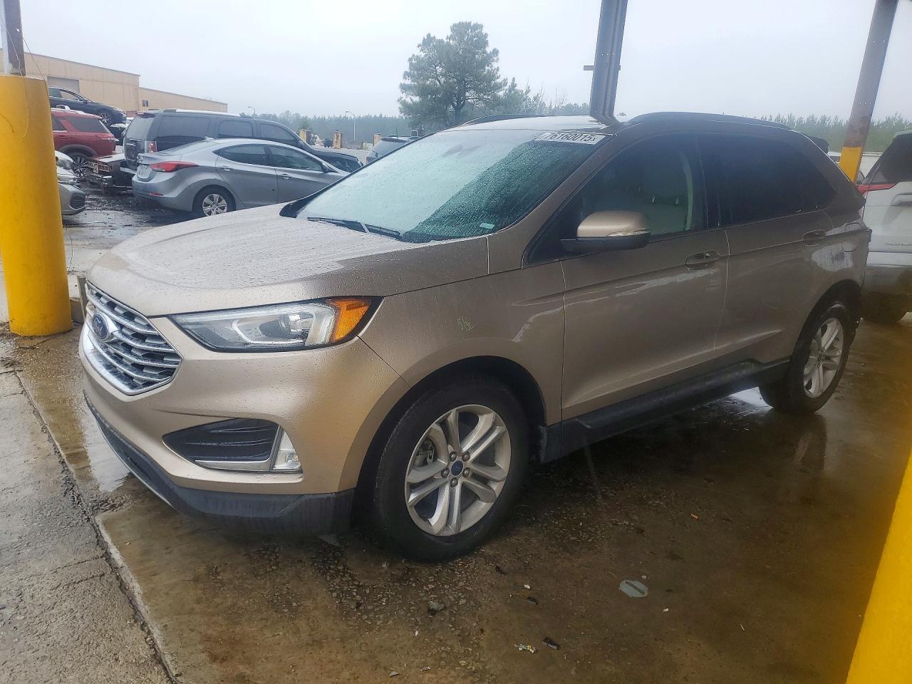 2020 Ford Edge sel