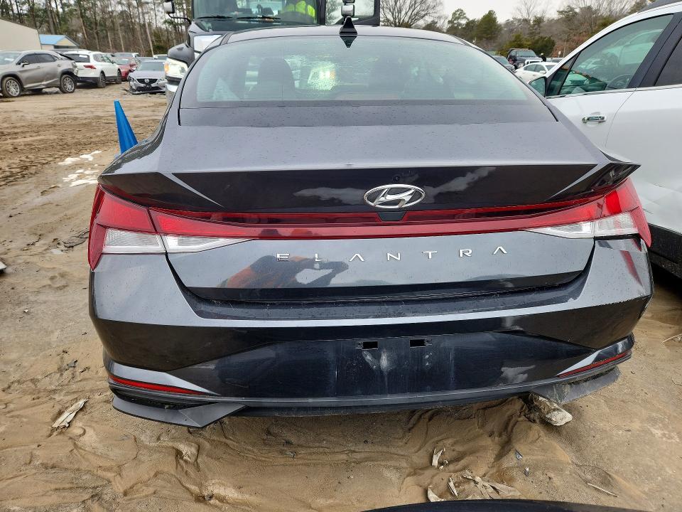 2021 Hyundai Elantra se