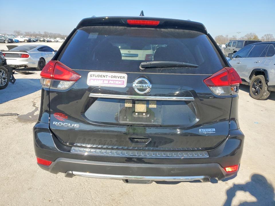 2019 Nissan Rogue s