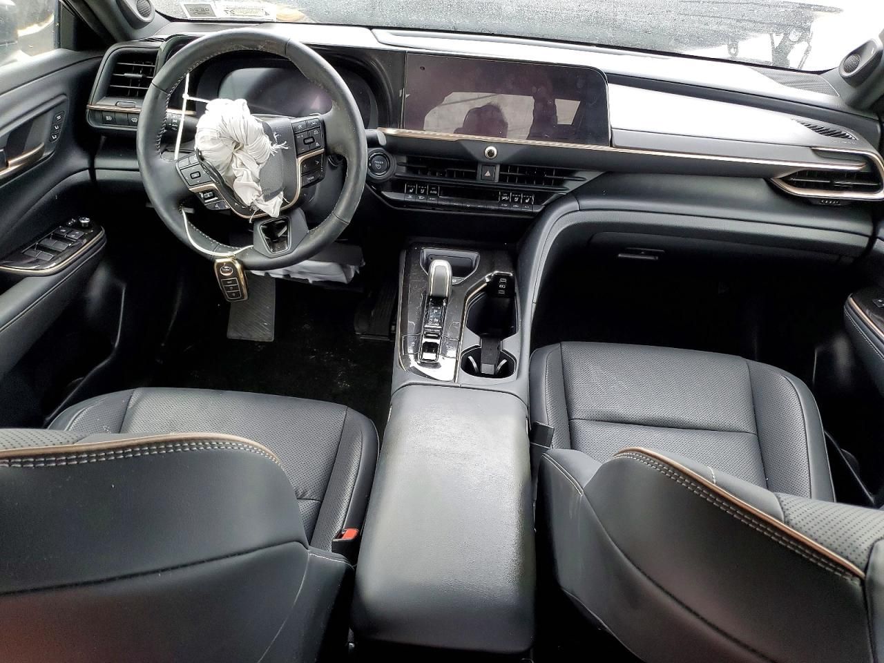 2024 Toyota Crown Platinum