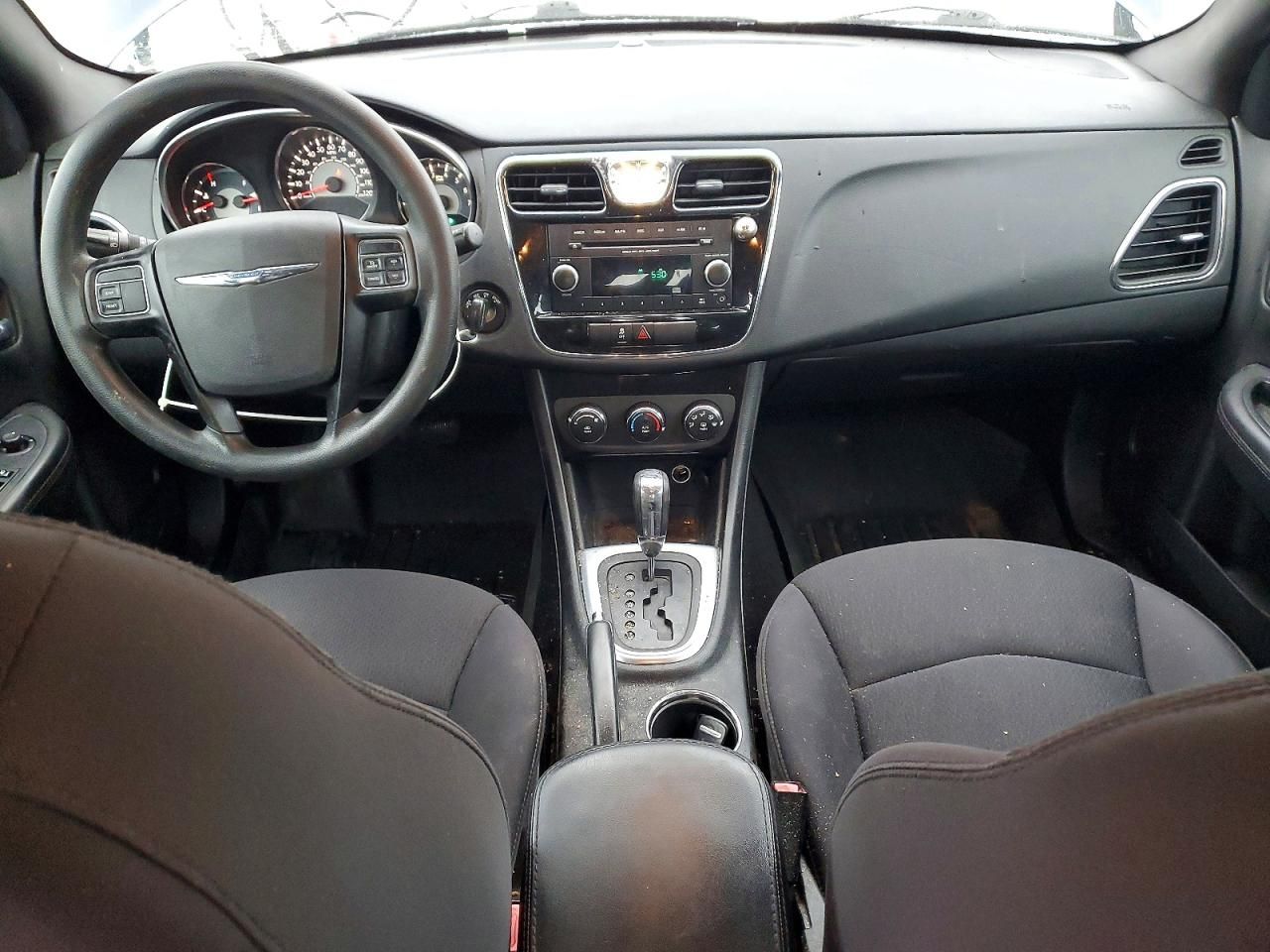 2013 Chrysler 200 lx