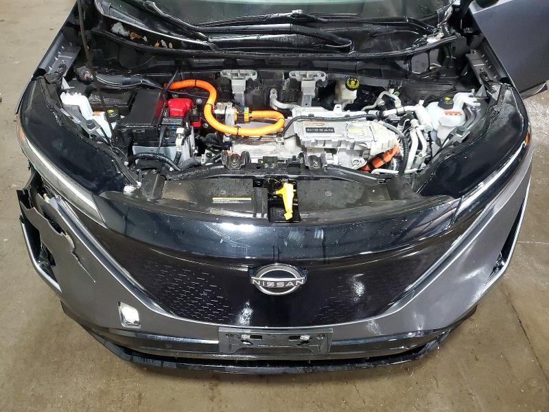 2023 Nissan Ariya Platinum +