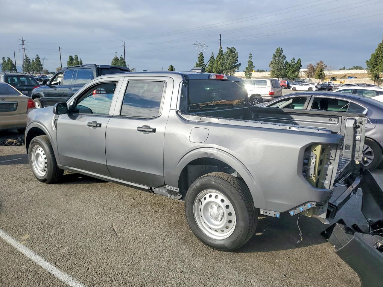 2025 Ford Maverick XL