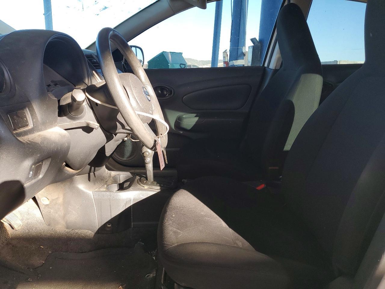 2012 Nissan Versa s