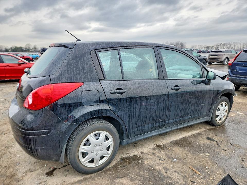 2010 Nissan Versa 1.8 s