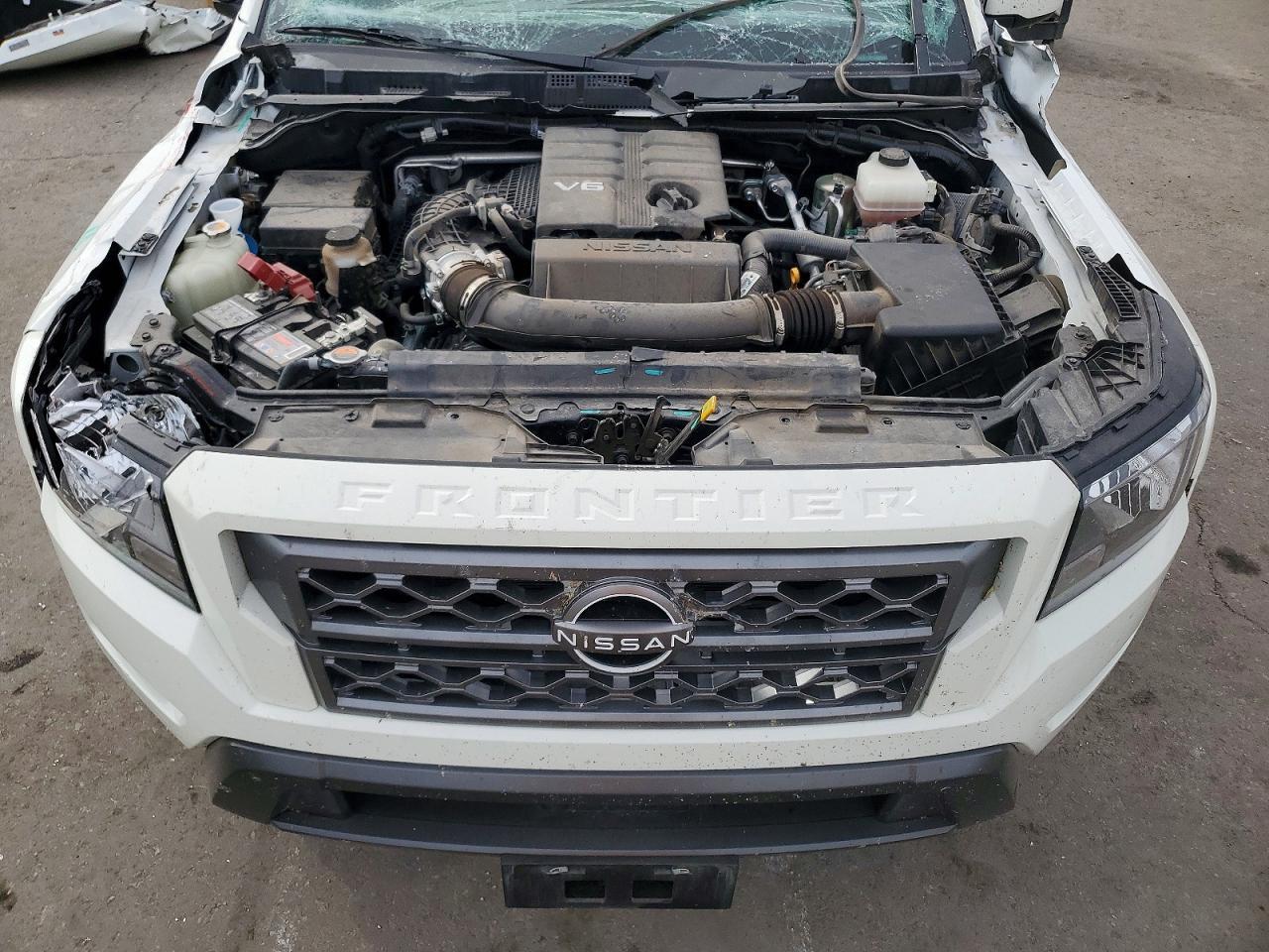 2022 Nissan Frontier SV