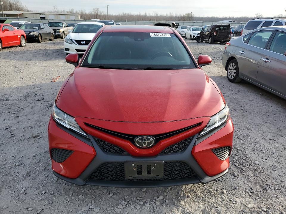 2019 Toyota Camry se