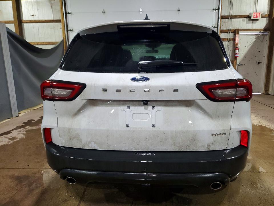 2026 Ford Escape st Line