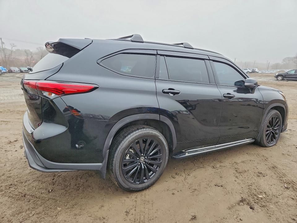 2021 Toyota Highlander xse