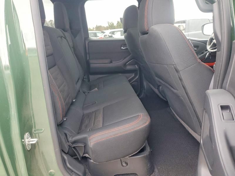 2022 Nissan Frontier s