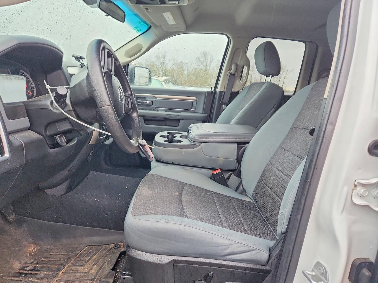 2017 Dodge Ram 1500 slt