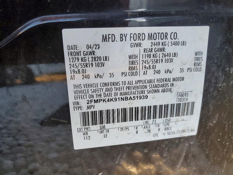 2022 Ford Edge Titanium