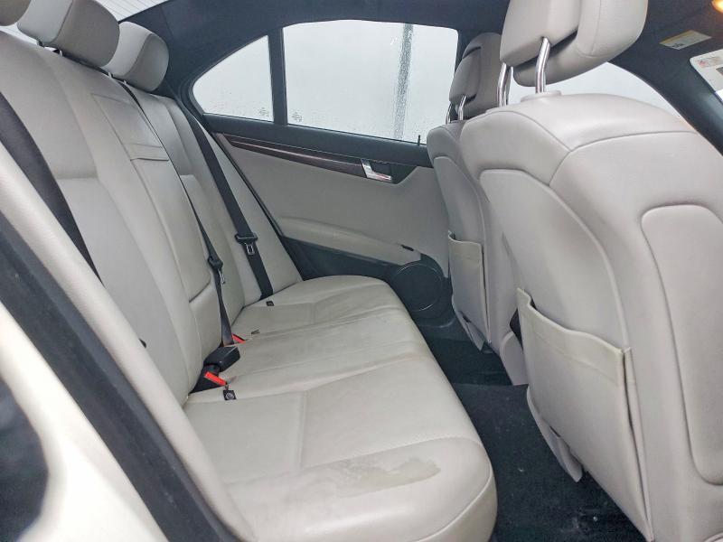 2010 Mercedes-Benz C300