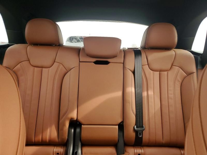 2025 Audi Q5 Premium Plus 45