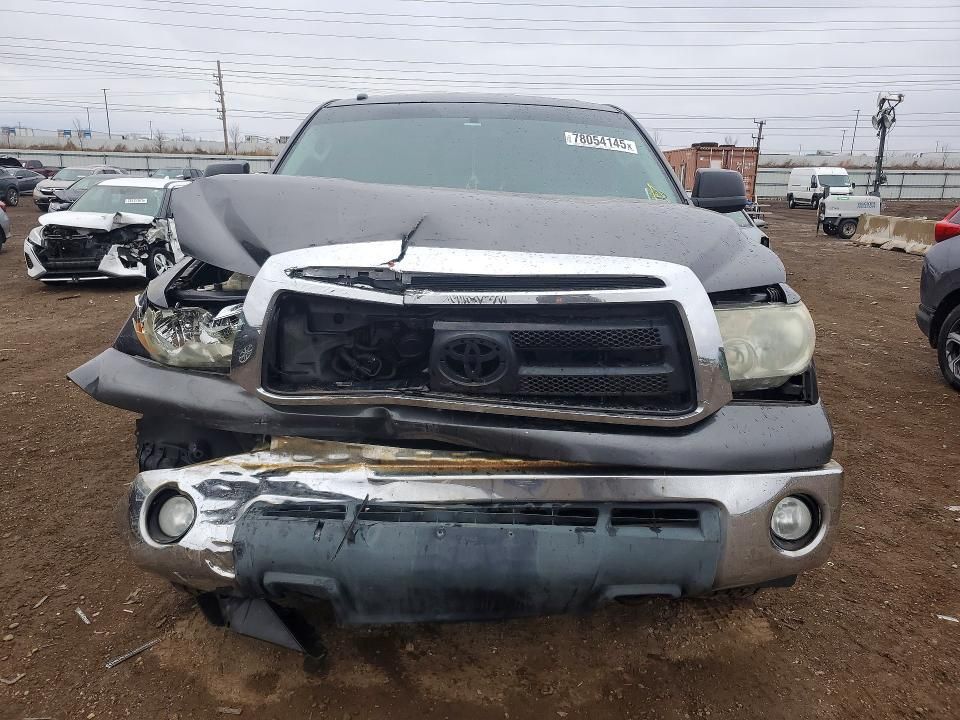 2011 Toyota Tundra Double cab SR5